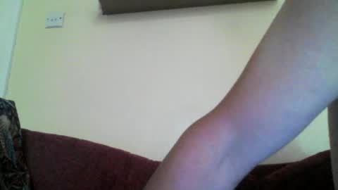 robxx32 online show from June 2026 05:42:02 AM