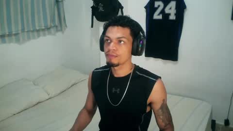 Rocco online show from November 2025 01:22:02 PM