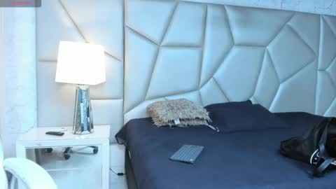 rocco_santos online show from October 2025 11:39:01 PM