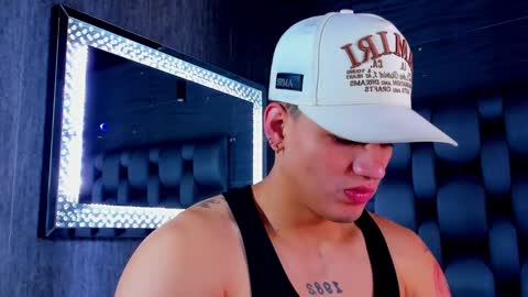 Snapshot of rocco_santos chatting on March 2026 05:42:01 PM rocco_santos online show from March 2026 05:42:01 PM