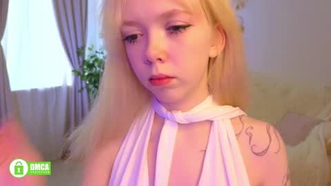 Snapshot of rochelle_dolly chatting on May 2026 03:53:02 PM rochelle_dolly online show from May 2026 03:53:02 PM