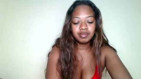rochellinah online show from July 2026 12:30:01 PM