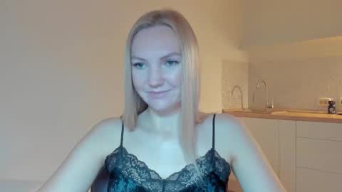 rock__baby online show from November 2025 10:07:02 PM