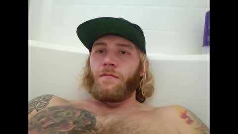 Snapshot of rockhardsurfers chatting on January 2025 01:36:02 PM rockhardsurfers online show from January 2025 01:36:02 PM