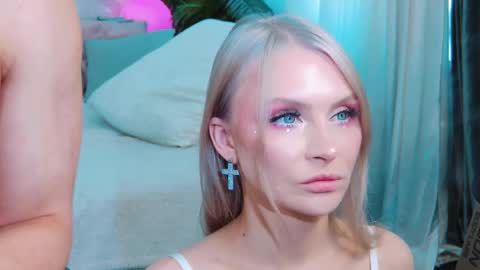 Snapshot of rockstarsgames chatting on October 2025 10:23:02 AM Lina and Den online show from October 2025 10:23:02 AM