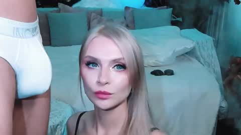 Snapshot of rockstarsgames chatting on November 2025 11:34:02 AM Lina and Den online show from November 2025 11:34:02 AM