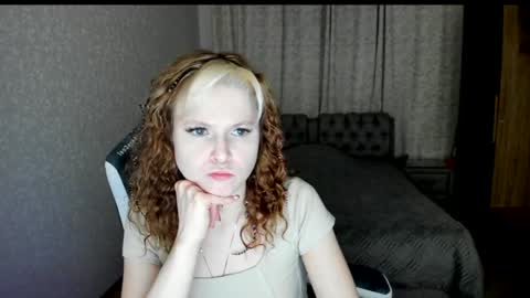 Snapshot of rocky_foxy chatting on December 2024 11:41:02 PM Rockel online show from December 2024 11:41:02 PM