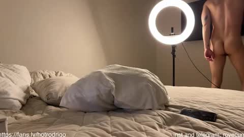 Rodrigo online show from February 2025 09:38:02 PM