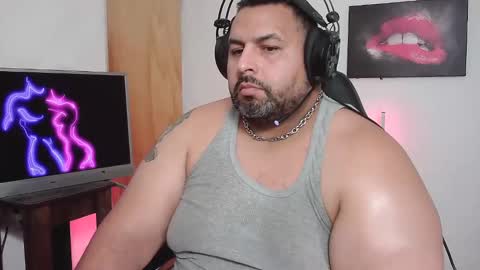 rodrixxx54 online show from February 2025 10:28:02 PM