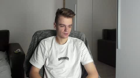 taylor fox online show from January 2025 06:56:02 AM