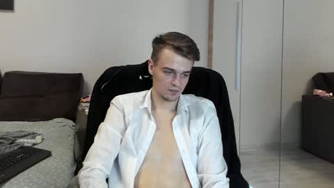 taylor fox online show from January 2025 07:28:02 PM