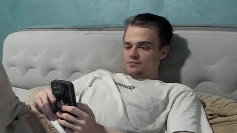 taylor fox online show from December 2025 06:37:02 PM