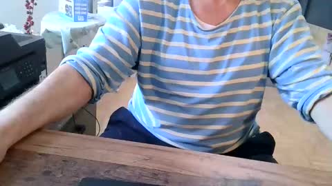 rolandloser1000 online show from December 2024 09:07:01 AM