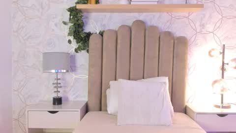   online show from December 2024 11:40:02 AM