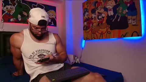 Snapshot of roman_lux chatting on February 2025 05:29:01 PM Roman Lux online show from February 2025 05:29:01 PM