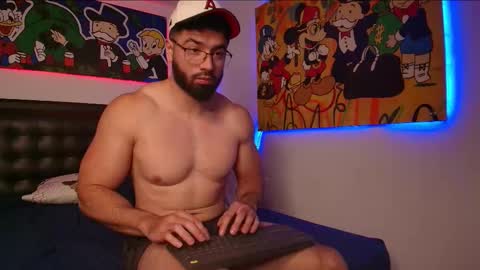 Snapshot of roman_lux chatting on February 2025 02:14:01 AM Roman Lux online show from February 2025 02:14:01 AM