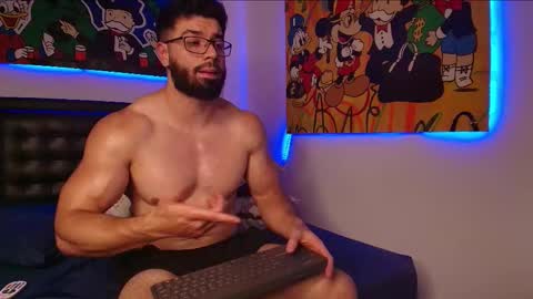 Snapshot of roman_lux chatting on February 2025 08:07:02 PM Roman Lux online show from February 2025 08:07:02 PM