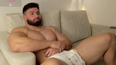 Snapshot of roman_lux chatting on November 2025 05:29:02 AM Roman Lux online show from November 2025 05:29:02 AM