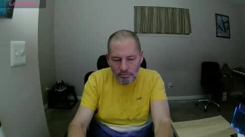 Snapshot of romander2017 chatting on April 2026 02:48:01 AM Wasati online show from April 2026 02:48:01 AM