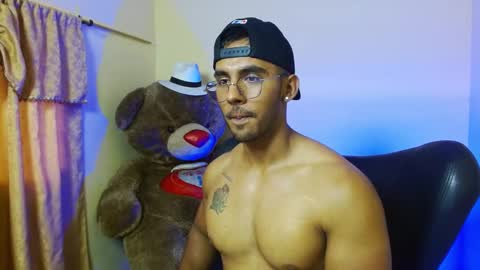 Roman online show from February 2025 09:07:02 PM