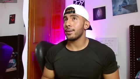 Roman online show from September 2025 06:57:02 PM