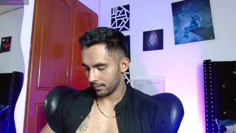 Snapshot of romanpearce_ chatting on February 2026 07:56:02 PM Roman online show from February 2026 07:56:02 PM