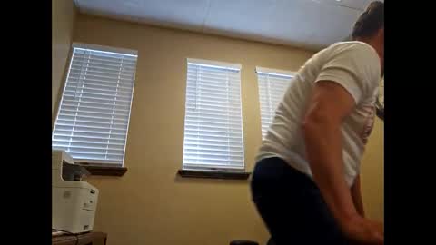 romanteeks online show from April 2026 10:35:02 PM