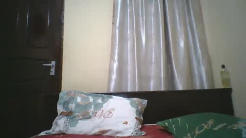 Emma online show from February 2025 05:12:01 AM