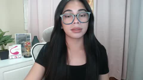 Snapshot of romantic_kath chatting on December 2024 06:03:02 AM KATH online show from December 2024 06:03:02 AM