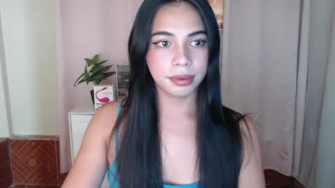 Snapshot of romantic_kath chatting on December 2024 01:21:01 AM KATH online show from December 2024 01:21:01 AM