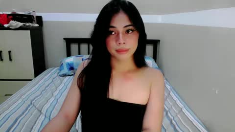 Snapshot of romantic_kath chatting on December 2024 04:28:01 PM KATH online show from December 2024 04:28:01 PM