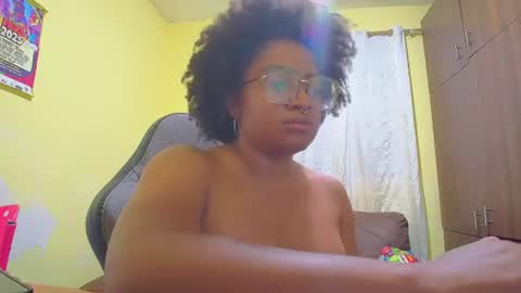 Snapshot of romantic_stargirl chatting on June 2026 09:30:02 PM Is A Belle online show from June 2026 09:30:02 PM