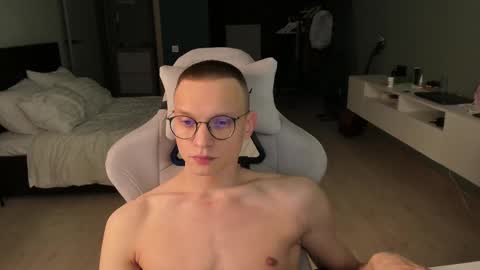 Romeo online show from February 2025 04:13:02 PM