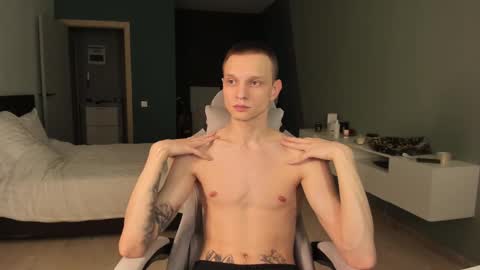 Romeo online show from March 2025 09:43:01 PM