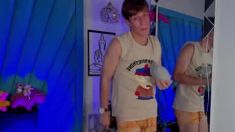 Romeo Ricci online show from December 2024 03:05:01 PM