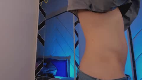 Romeo Ricci online show from January 2025 03:45:02 AM