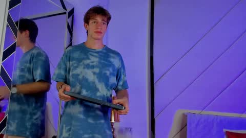 Romeo Ricci online show from January 2025 08:15:01 AM