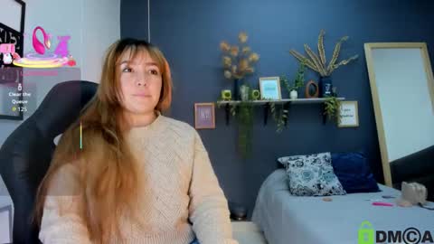 Snapshot of romi01_ chatting on November 2025 08:14:01 PM romi online show from November 2025 08:14:01 PM