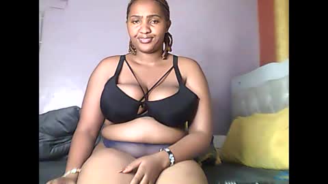 Snapshot of romina_26 chatting on June 2026 09:59:02 PM Romina 26 online show from June 2026 09:59:02 PM