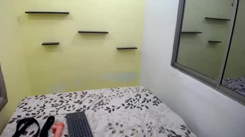 romina online show from May 2026 06:44:01 AM