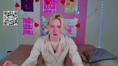 Snapshot of ron_vilss chatting on February 2026 07:06:01 AM Ron online show from February 2026 07:06:01 AM