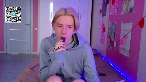 Ron online show from April 2026 04:52:01 AM