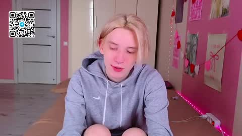 Ron online show from April 2026 04:57:01 AM