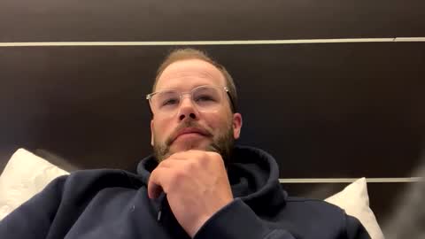 ronald2774 online show from April 2026 03:28:01 AM