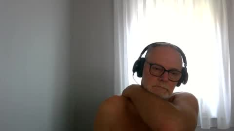 Snapshot of ronald_belgium chatting on July 2026 08:06:01 AM hot belgium online show from July 2026 08:06:01 AM