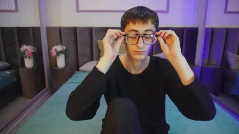 ronbevs online show from June 2026 08:26:01 PM