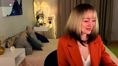 Olivia online show from February 2026 08:25:02 AM