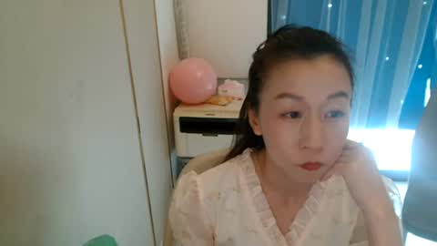 Snapshot of rongrong0329 chatting on July 2026 06:47:02 AM sui sui online show from July 2026 06:47:02 AM