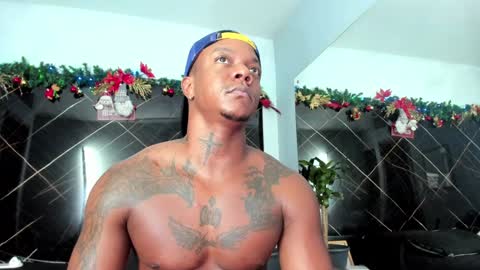 Ronnie 777 online show from December 2024 11:12:02 PM