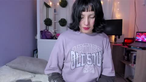 Twelve 3 Inst Twelve 312002 Twitter Room312 2002 online show from December 2024 03:05:02 AM